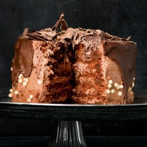 CHOCOLATE CAKE